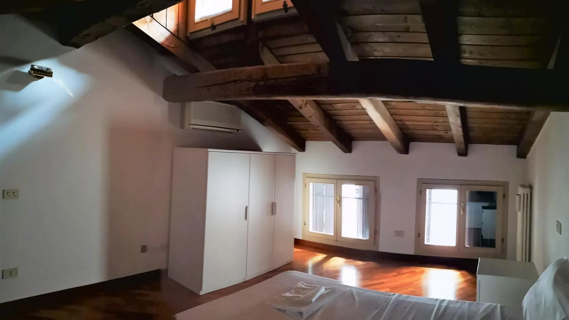 Palazzo Bargellini Panzacchi Apartments & Via De' Pepoli Apartments Bologna Italy
